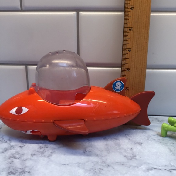 Octonauts Gup B w/Kwazii - Picture 6 of 8